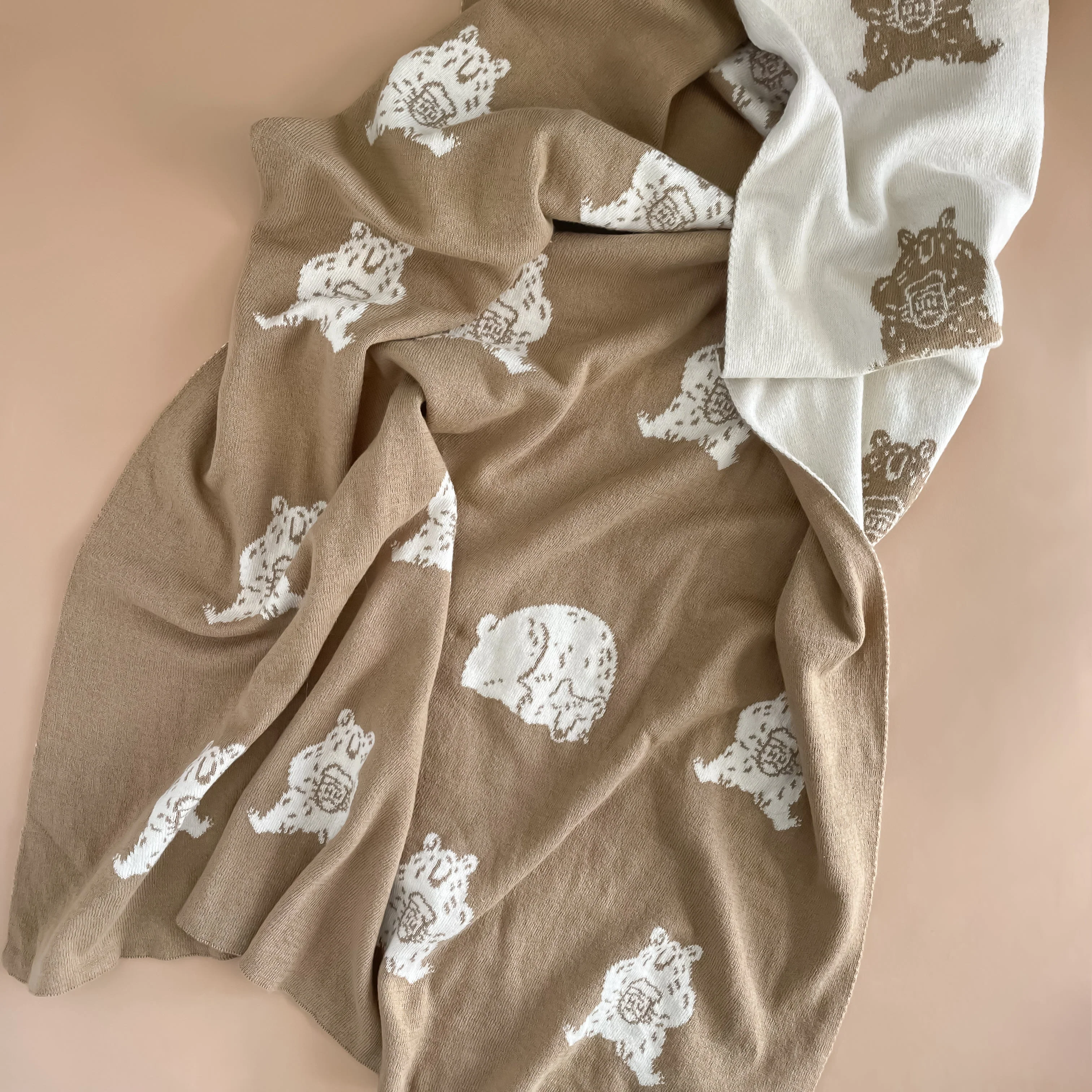 Organic Cotton Blanket, Honey Bear - Image 9